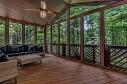 Black Mtn Escape w Hot Tub & Fire Pit
