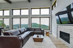 High Cliffs w Mountain Views