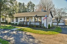 Swanky 1920s Themed House- Walkable to Downtown Black Mtn