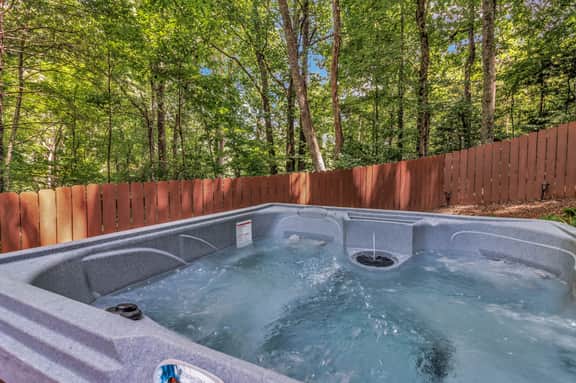 Black Mtn Escape w Hot Tub & Fire Pit