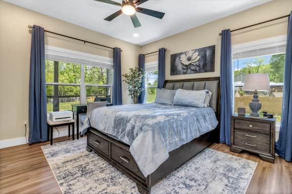 Carolina Meadows w/ Hot tub near Weaverville