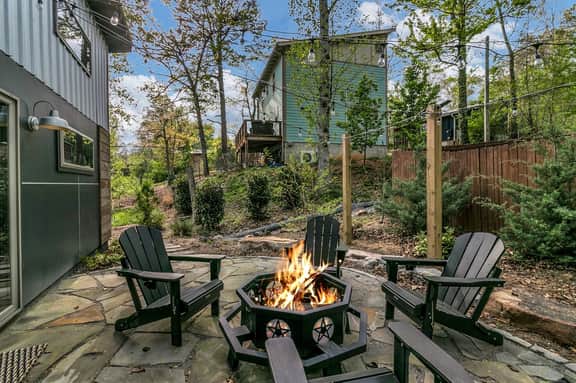 Cozy Laurel Cabin w Fire Pit close to DT Black Mtn & Golf Course