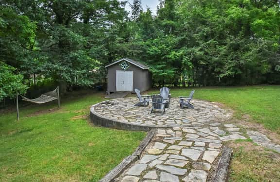 Grey Eagle Cottage w Hot Tub