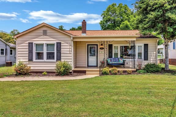 Quaint Mill Cottage - Pet friendly home in Marion NC