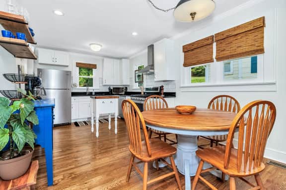 Quaint Mill Cottage - Pet friendly home in Marion NC
